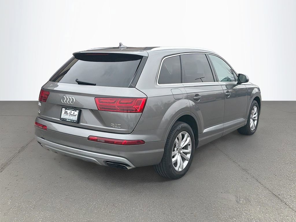 Used 2017 Audi Q7 3.0T Premium Plus w/ Premium Plus Package image 4