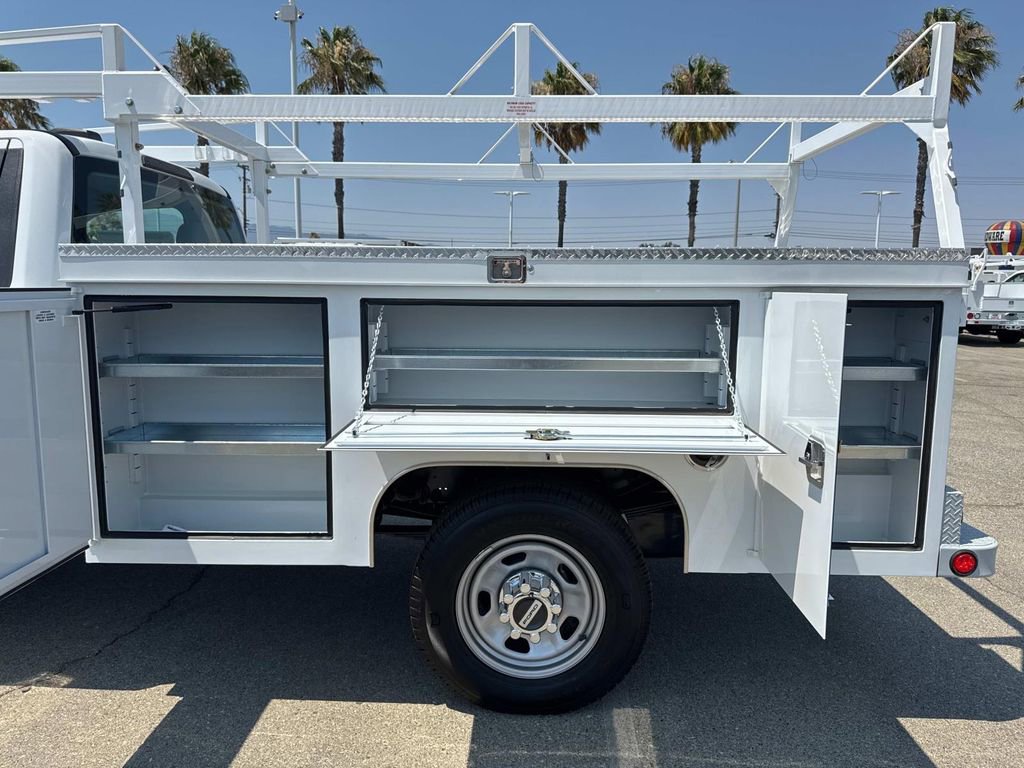 New 2025 Ford F350 XL w/ XL Chrome Package image 16