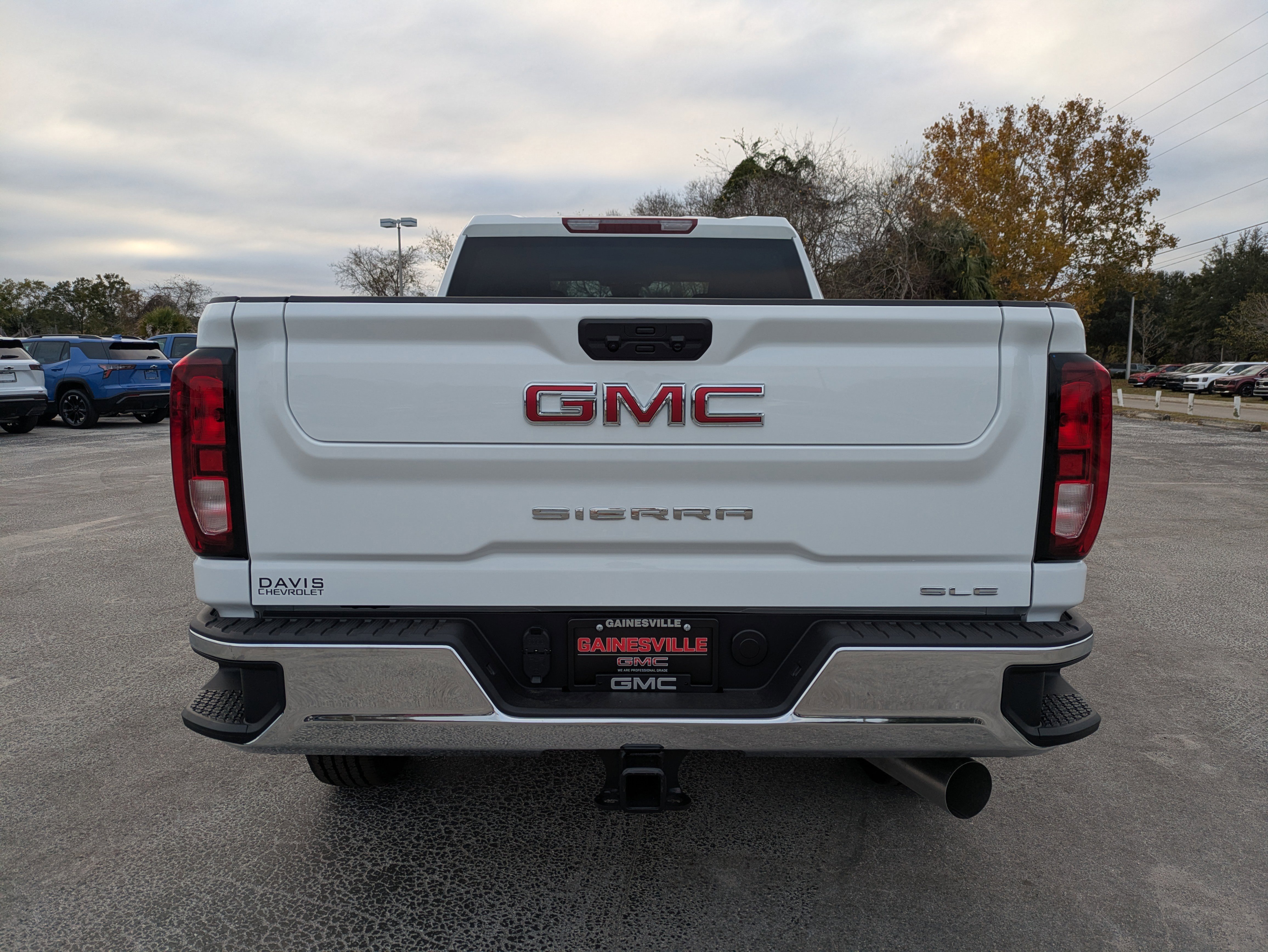 New 2026 GMC Sierra 2500 SLE image 6