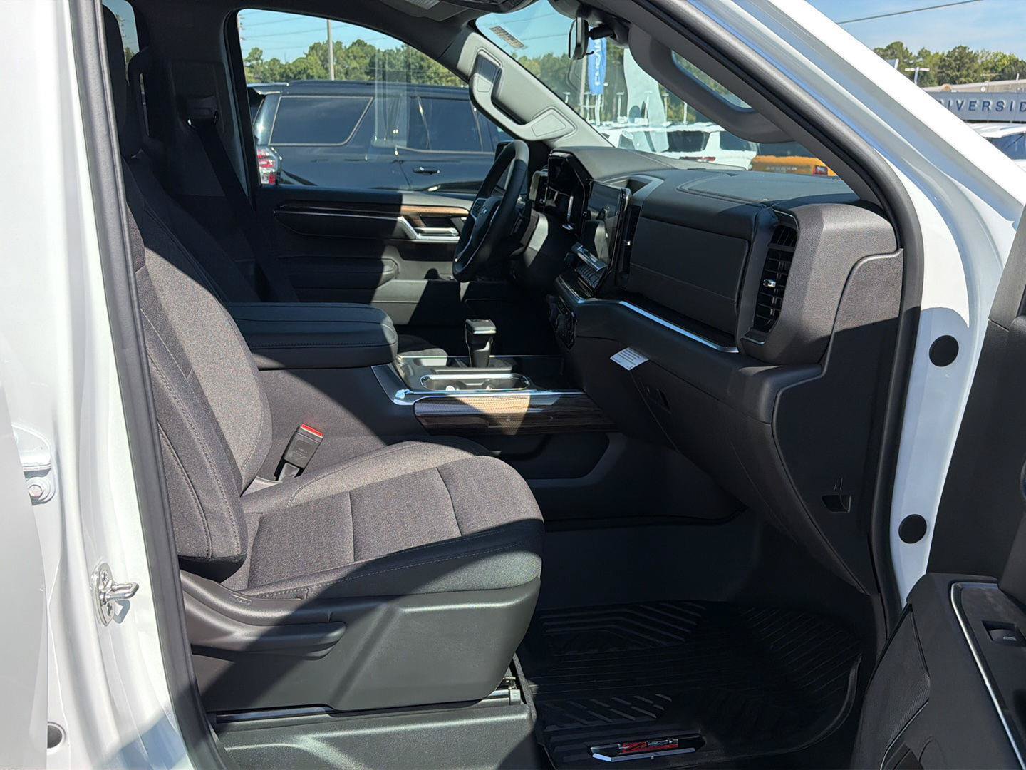 New 2026 Chevrolet Silverado 1500 LT AWD/4WD image 13