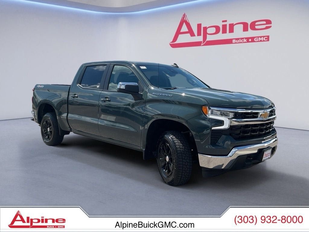 Used 2025 Chevrolet Silverado 1500 LT AWD/4WD image 7