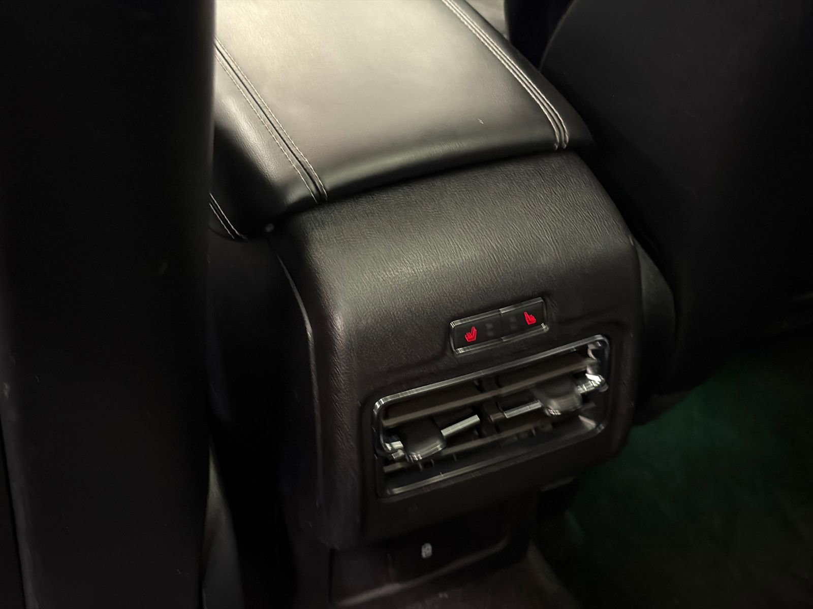 Used 2021 Lincoln Corsair AWD w/ Premium Package image 20