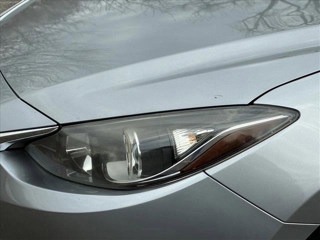 Used 2016 MAZDA MAZDA3 i Sport w/ Preferred Equipment Package image 10