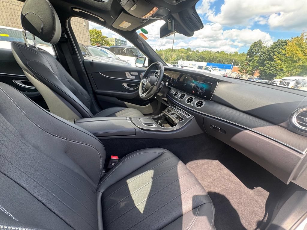 Used 2023 Mercedes-Benz E 350 4MATIC Sedan image 17