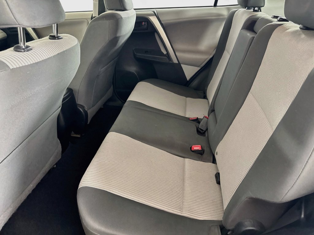 Used 2013 Toyota RAV4 LE FWD image 25