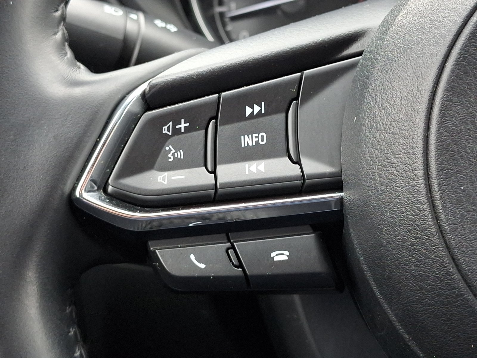 Used 2020 MAZDA CX-5 Touring AWD/4WD image 23