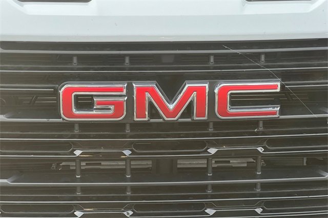 Used 2025 GMC Sierra 1500 Elevation image 38