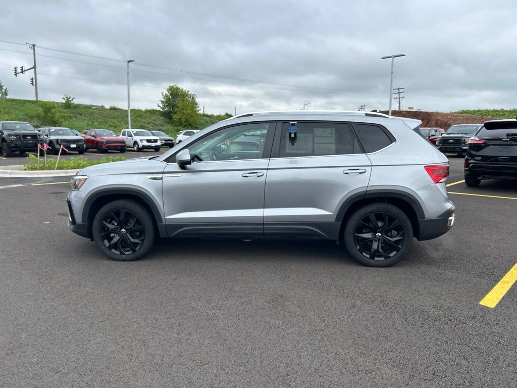 Used 2022 Volkswagen Taos SE AWD/4WD image 10