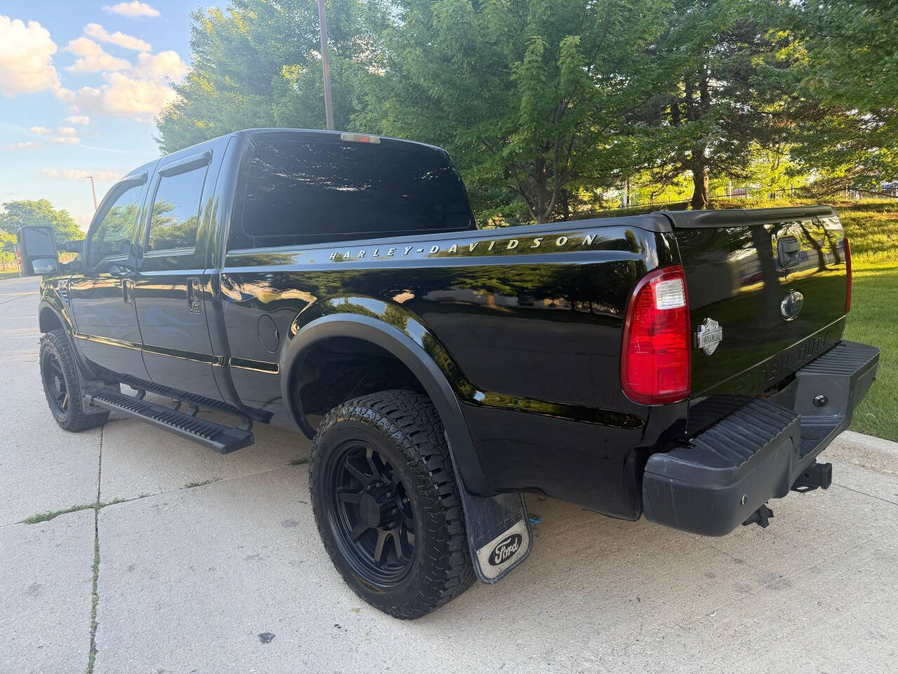 Used 2009 Ford F350 Lariat AWD/4WD image 4