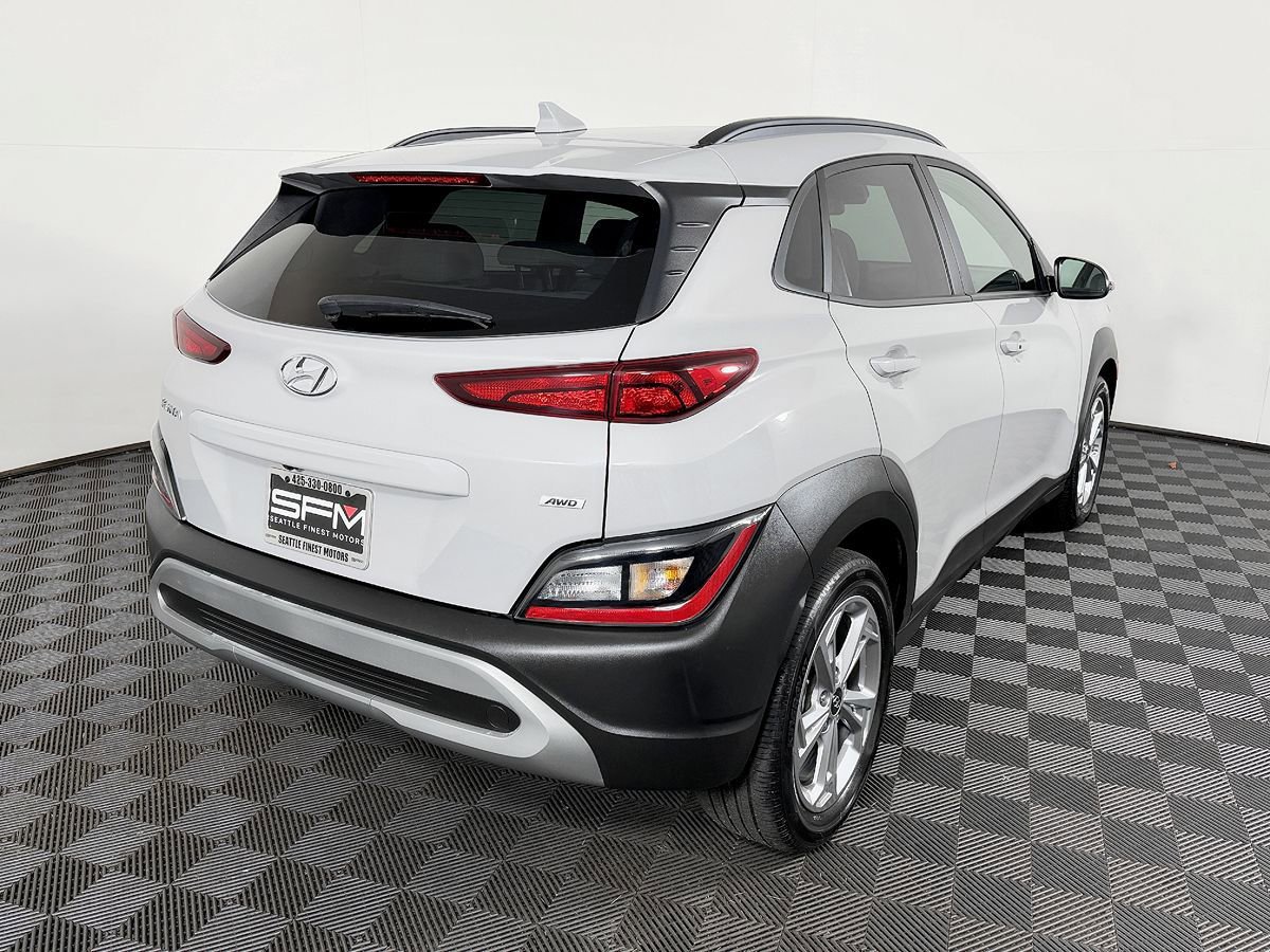 Used 2022 Hyundai Kona SEL AWD/4WD image 9