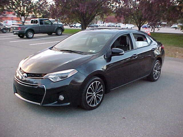 Used 2015 Toyota Corolla S image 33