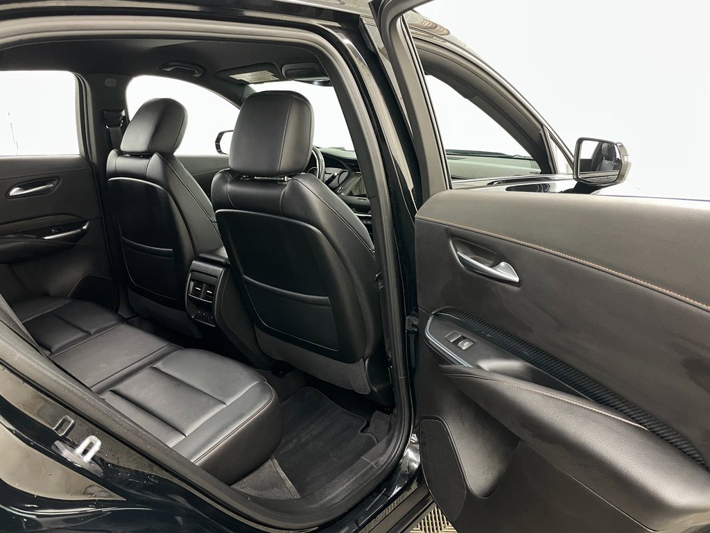 Certified 2023 Cadillac XT4 Sport w/ LPO, Onyx Lite Package image 41