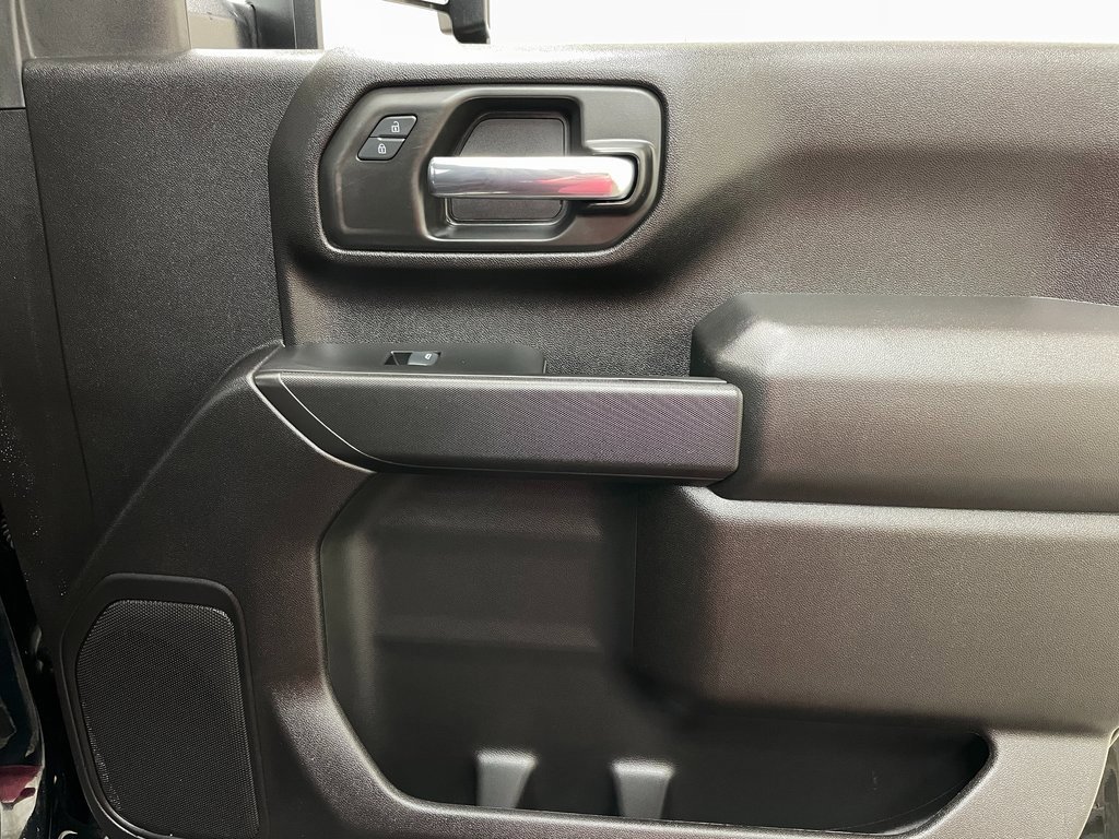 Certified 2025 Chevrolet Silverado 2500 Custom w/ Custom Value Package image 39