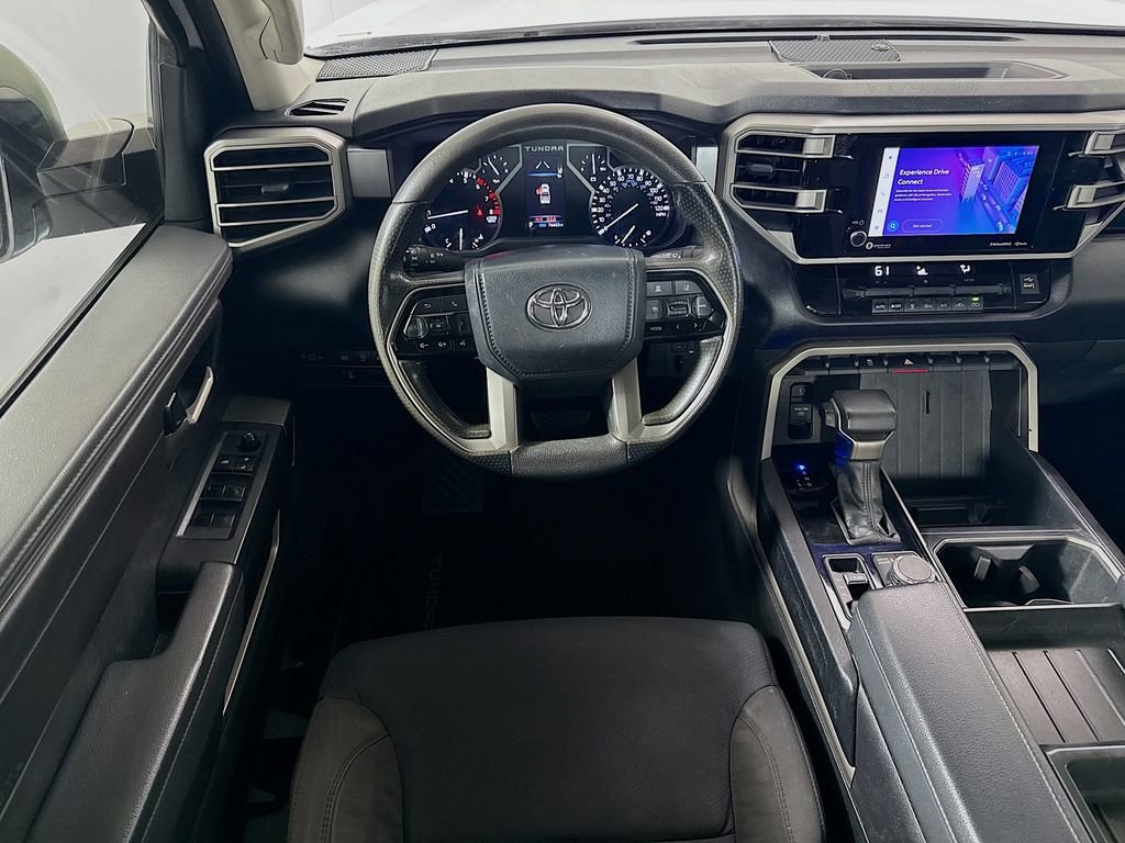 Used 2022 Toyota Tundra SR5 w/ SR5 Convenience Package AWD/4WD image 21