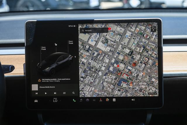 Used 2024 Tesla Model Y Long Range AWD/4WD image 14