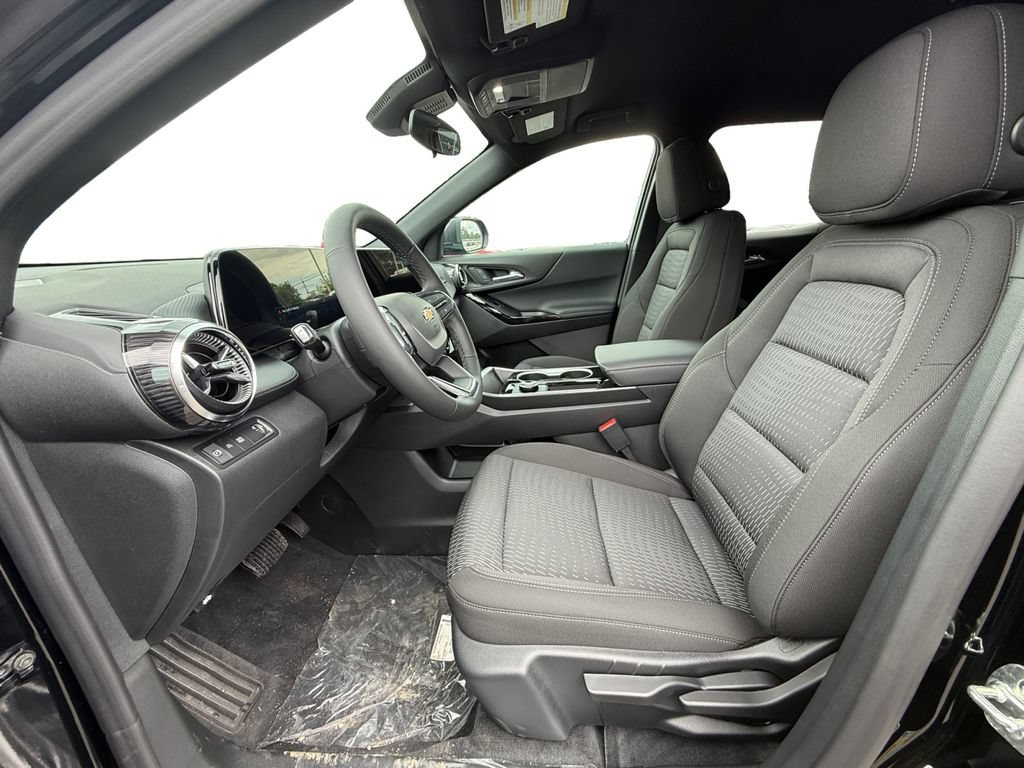 New 2027 Chevrolet Equinox LT FWD image 9