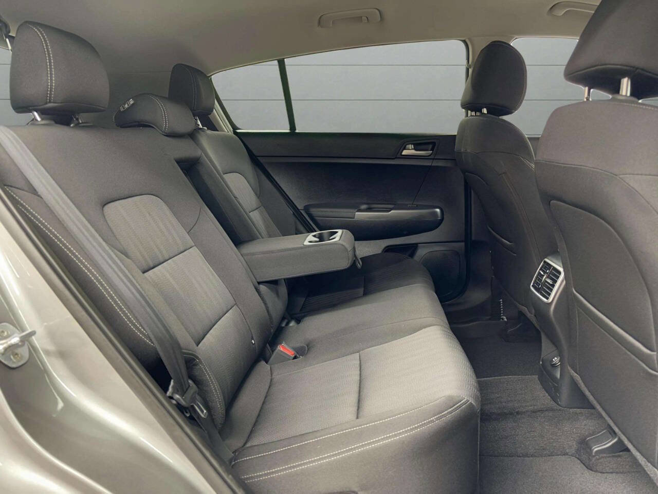 Used 2022 Kia Sportage LX image 22