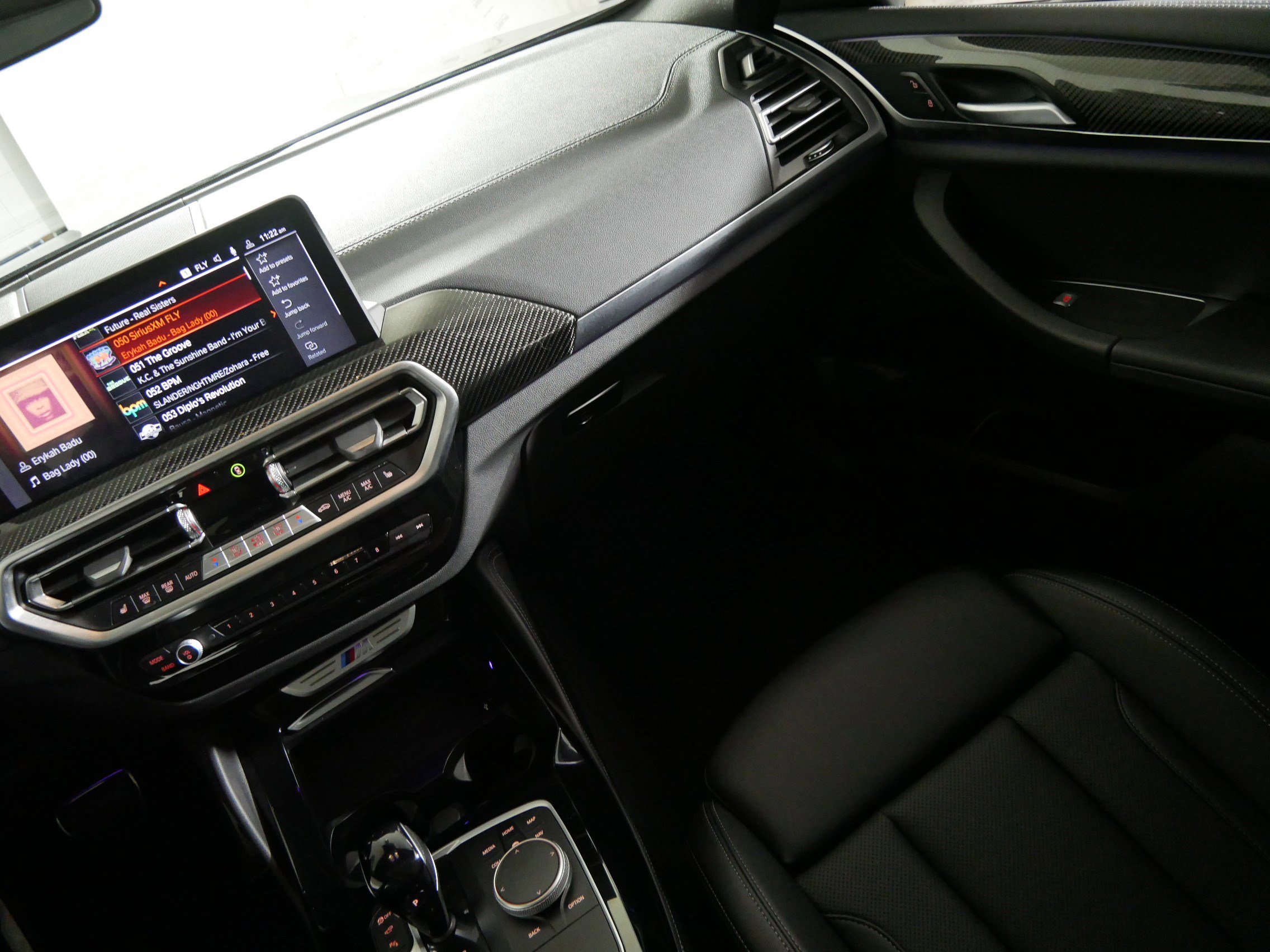 Used 2024 BMW X4 M40i AWD/4WD image 11