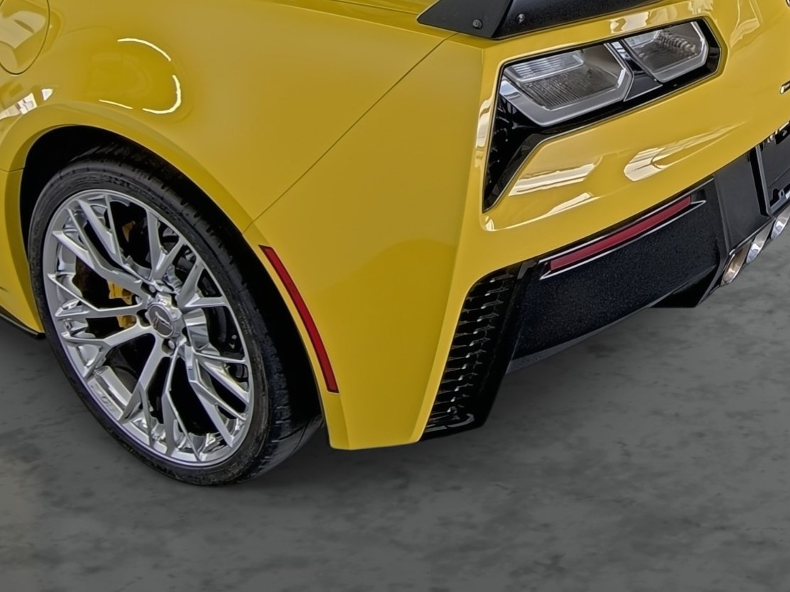 Used 2017 Chevrolet Corvette Z06 RWD image 9