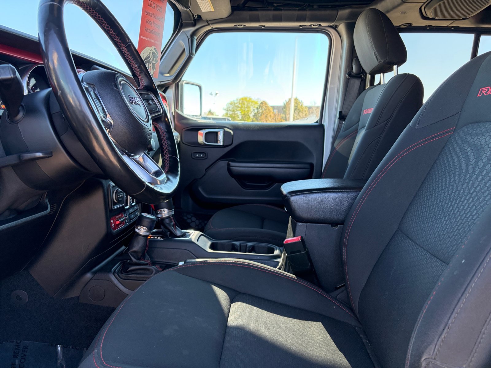 Used 2021 Jeep Wrangler Unlimited Rubicon w/ Cold Weather Group AWD/4WD image 21