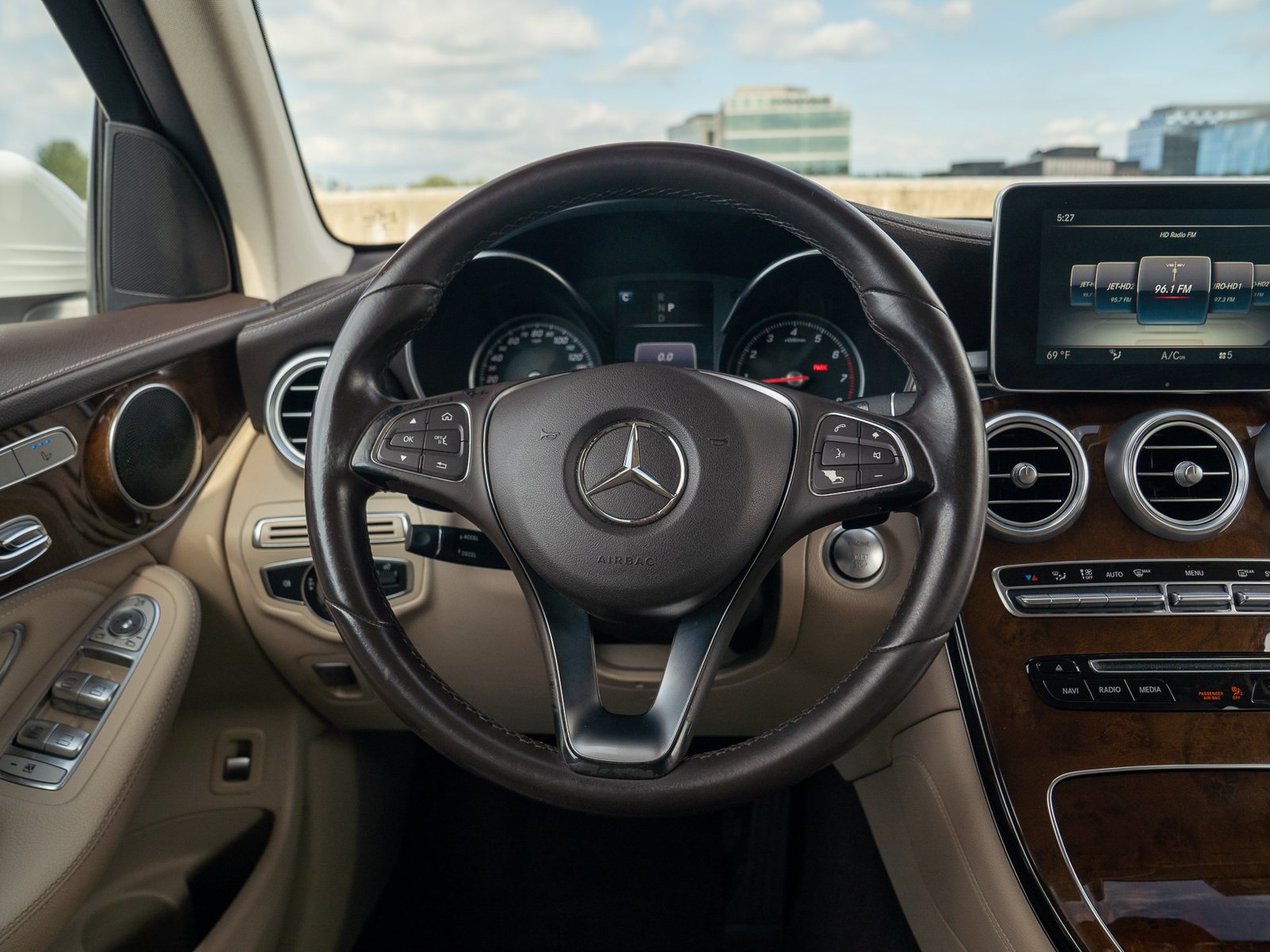 Used 2016 Mercedes-Benz GLC 300 image 23