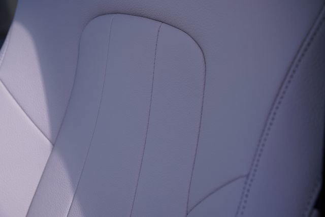 New 2026 Mercedes-Benz GLB 250 4MATIC image 16