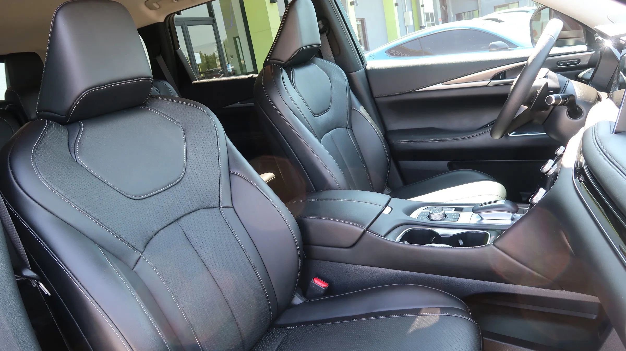 Used 2025 INFINITI QX60 Luxe image 29