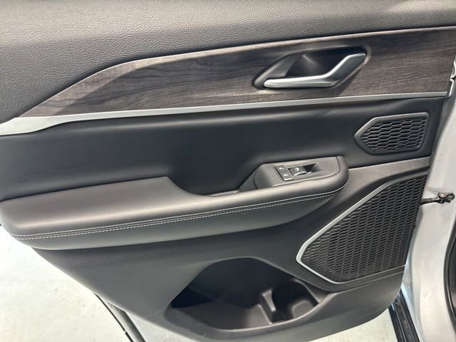 Used 2024 Jeep Grand Cherokee Limited 4xe image 24