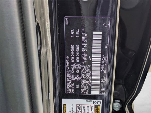 New 2025 Toyota 4Runner SR5 image 18