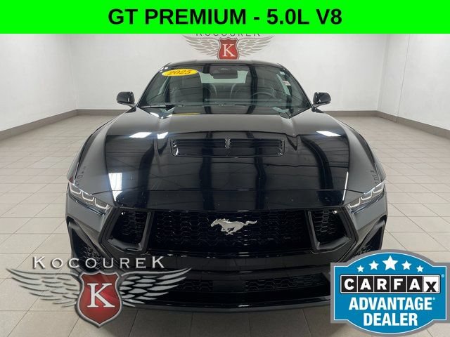 Used 2025 Ford Mustang GT Premium RWD image 2