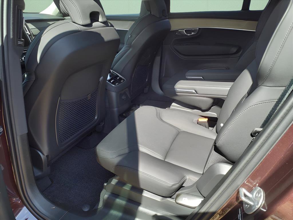Used 2025 Volvo XC90 T8 Plus w/ Protection Package Premier image 24