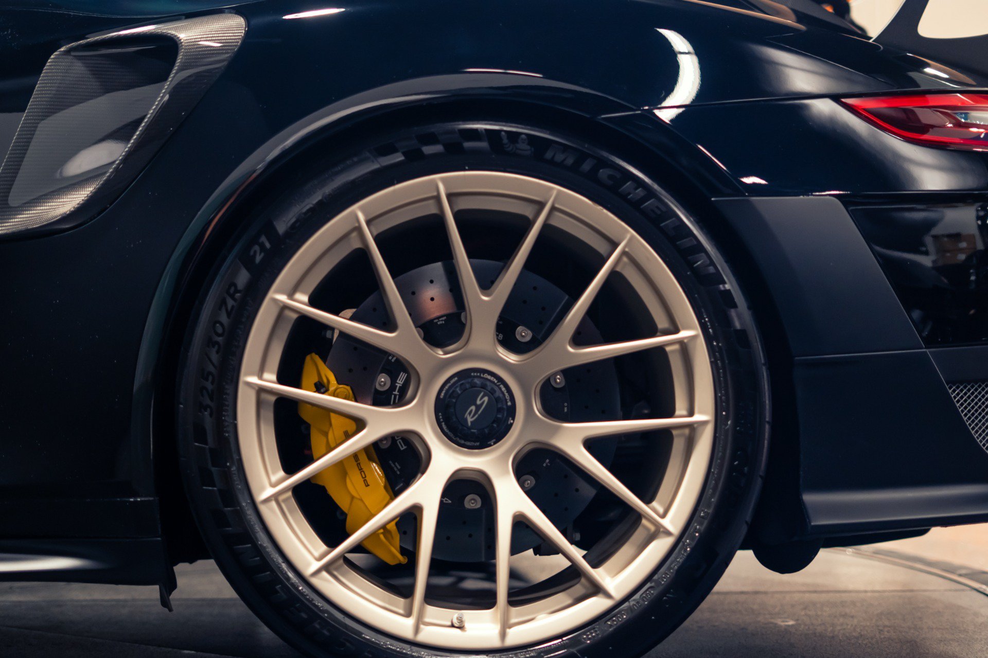 Used 2018 Porsche 911 GT2 RS RWD image 36