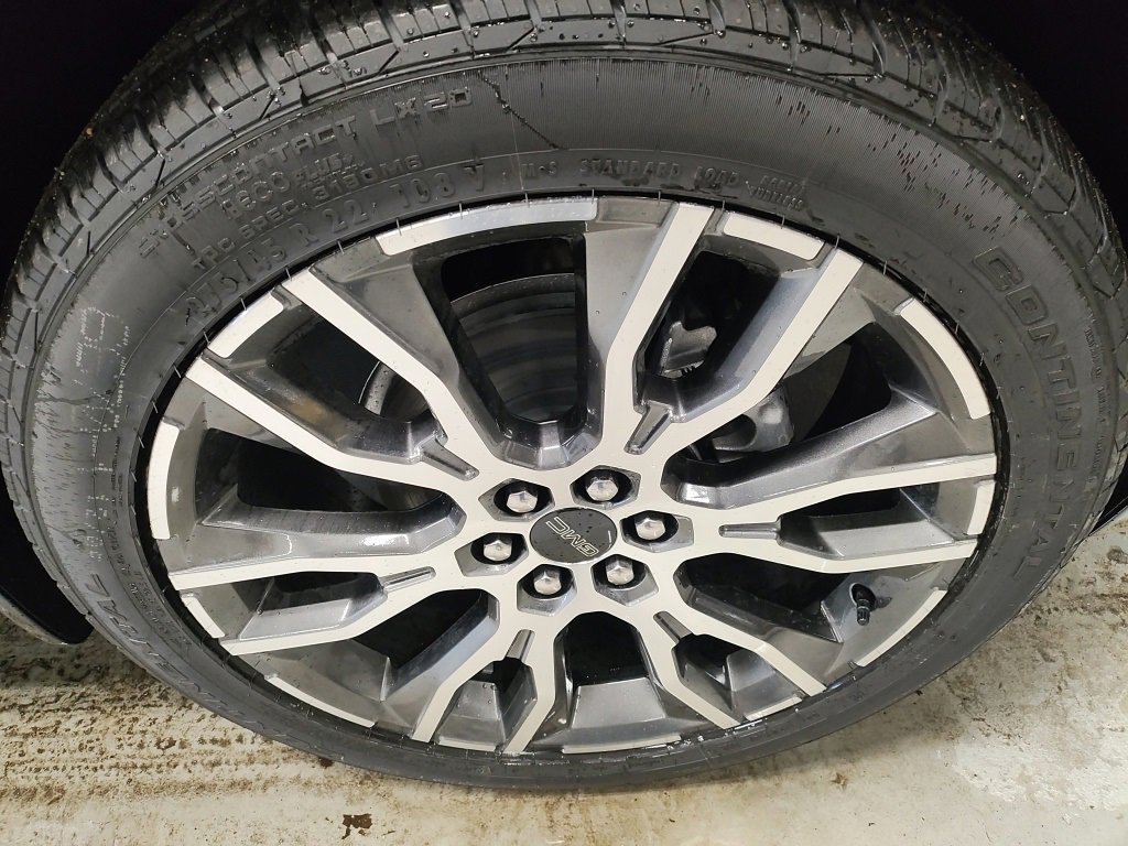 New 2026 GMC Acadia Denali Ultimate w/ LPO, Floor Liner Package image 4