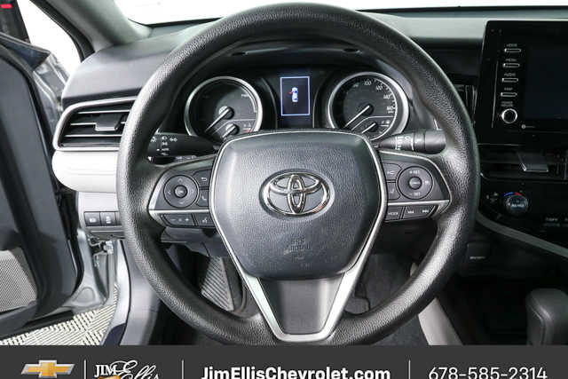 Used 2022 Toyota Camry LE FWD image 8