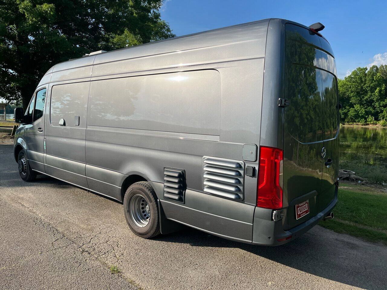 Used 2022 Mercedes-Benz Sprinter 4500 image 9