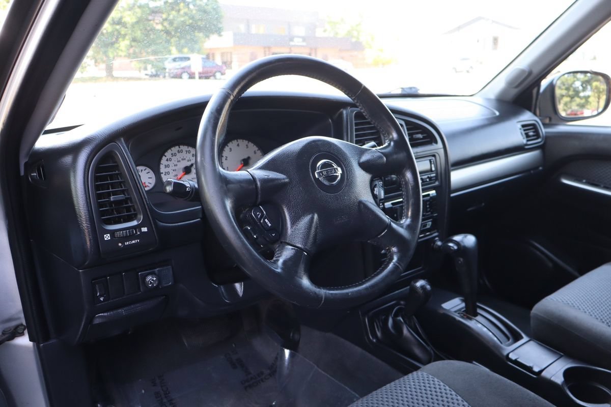 Used 2003 Nissan Pathfinder SE w/ SE Popular Pkg AWD/4WD image 15