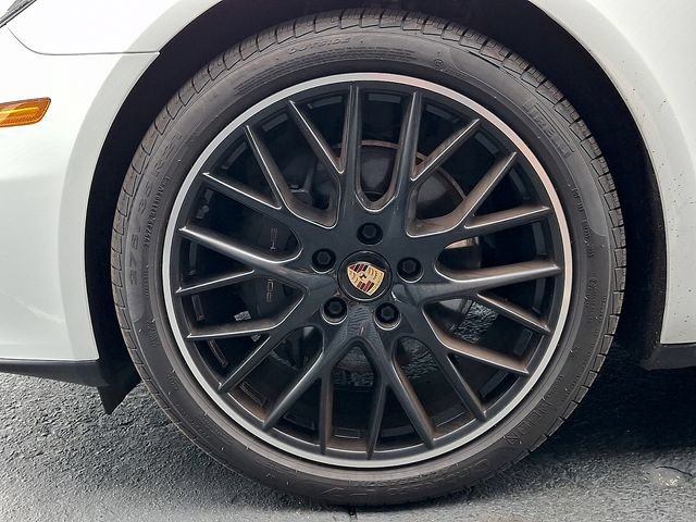 Certified 2023 Porsche Panamera 4 Platinum Edition AWD/4WD image 15