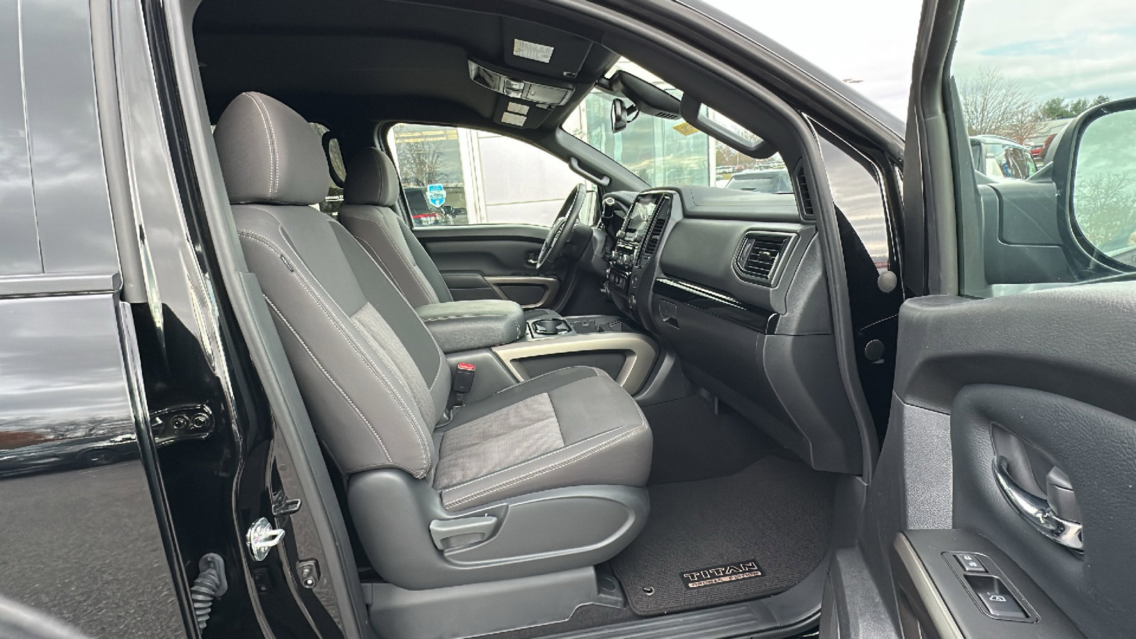 Certified 2024 Nissan Titan SV w/ SV Bronze Edition Package image 24