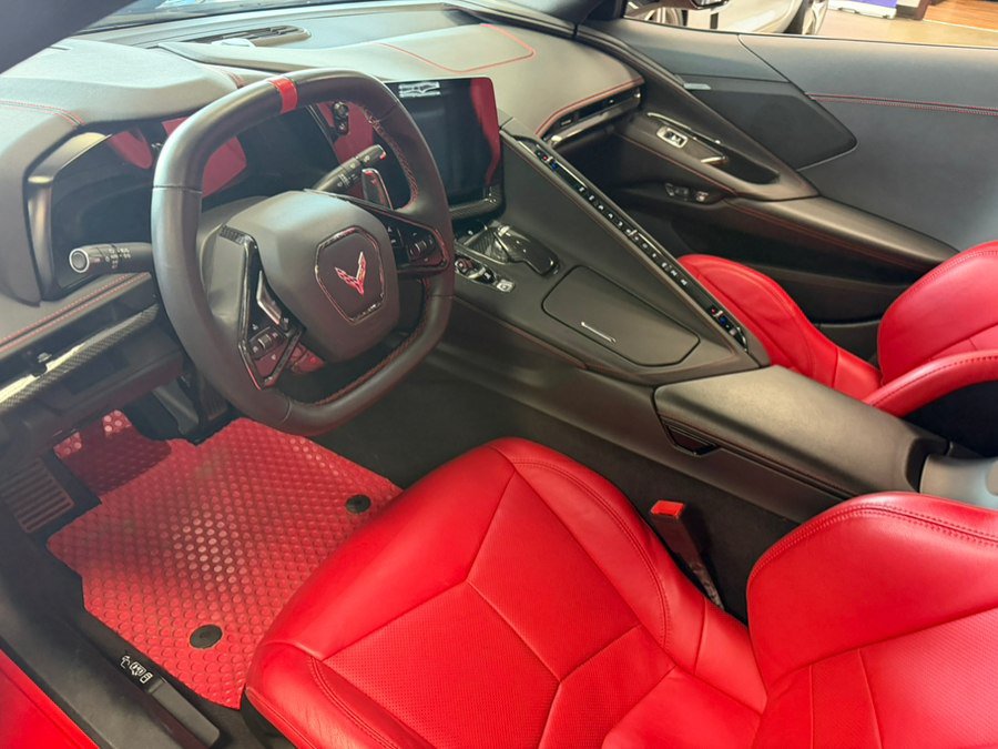 Used 2024 Chevrolet Corvette Stingray Coupe RWD image 35