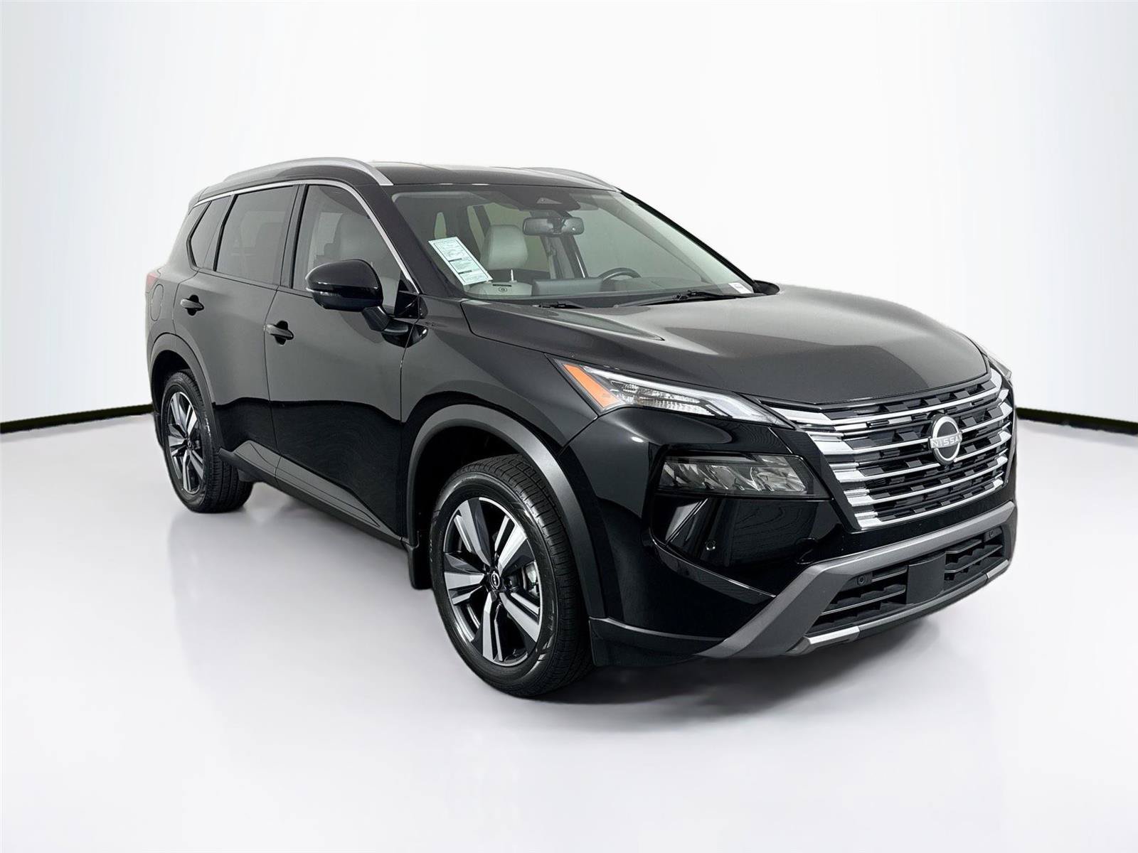 Used 2024 Nissan Rogue SL AWD/4WD image 10