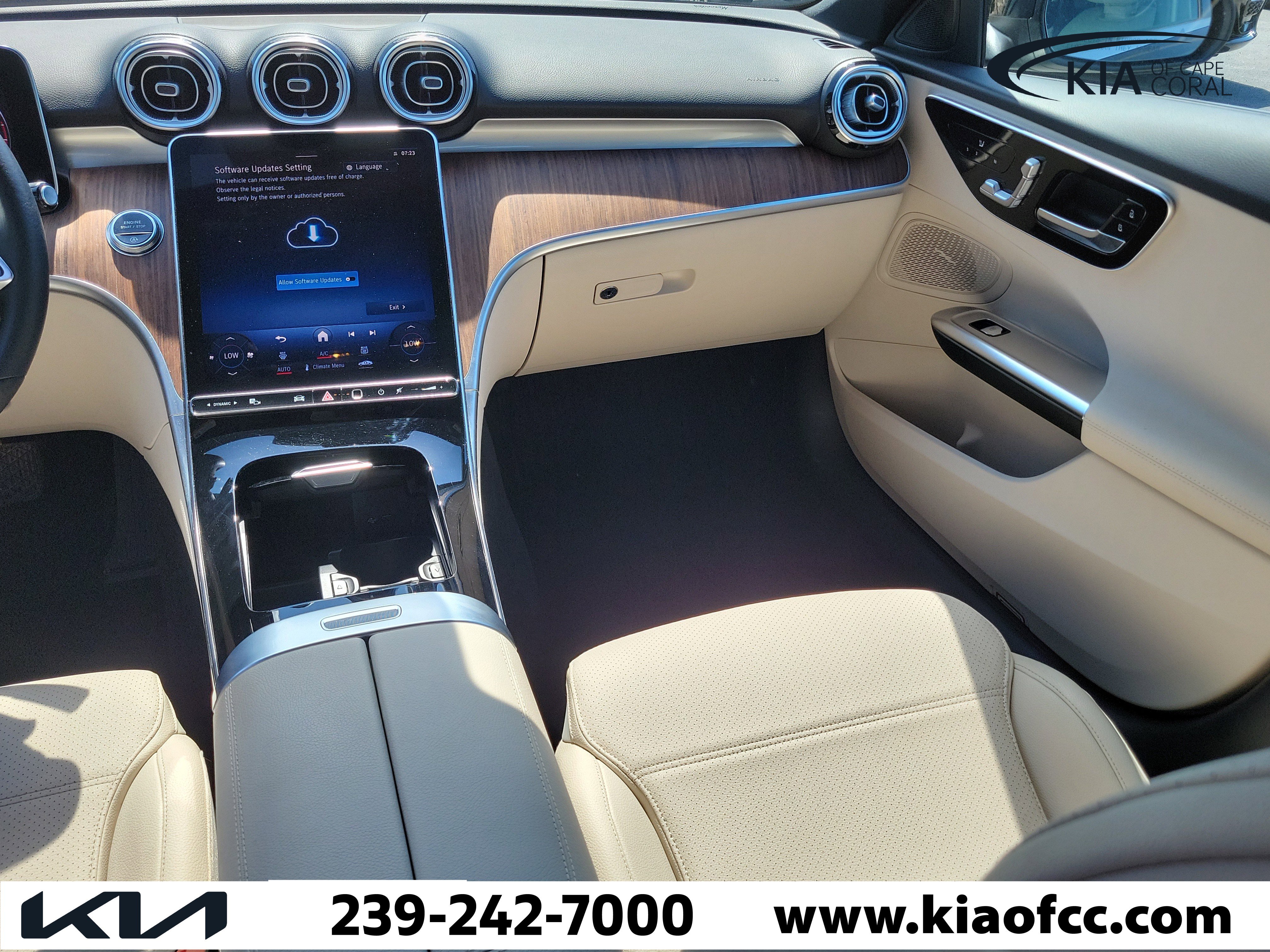 Used 2022 Mercedes-Benz C 300 4MATIC Sedan image 22