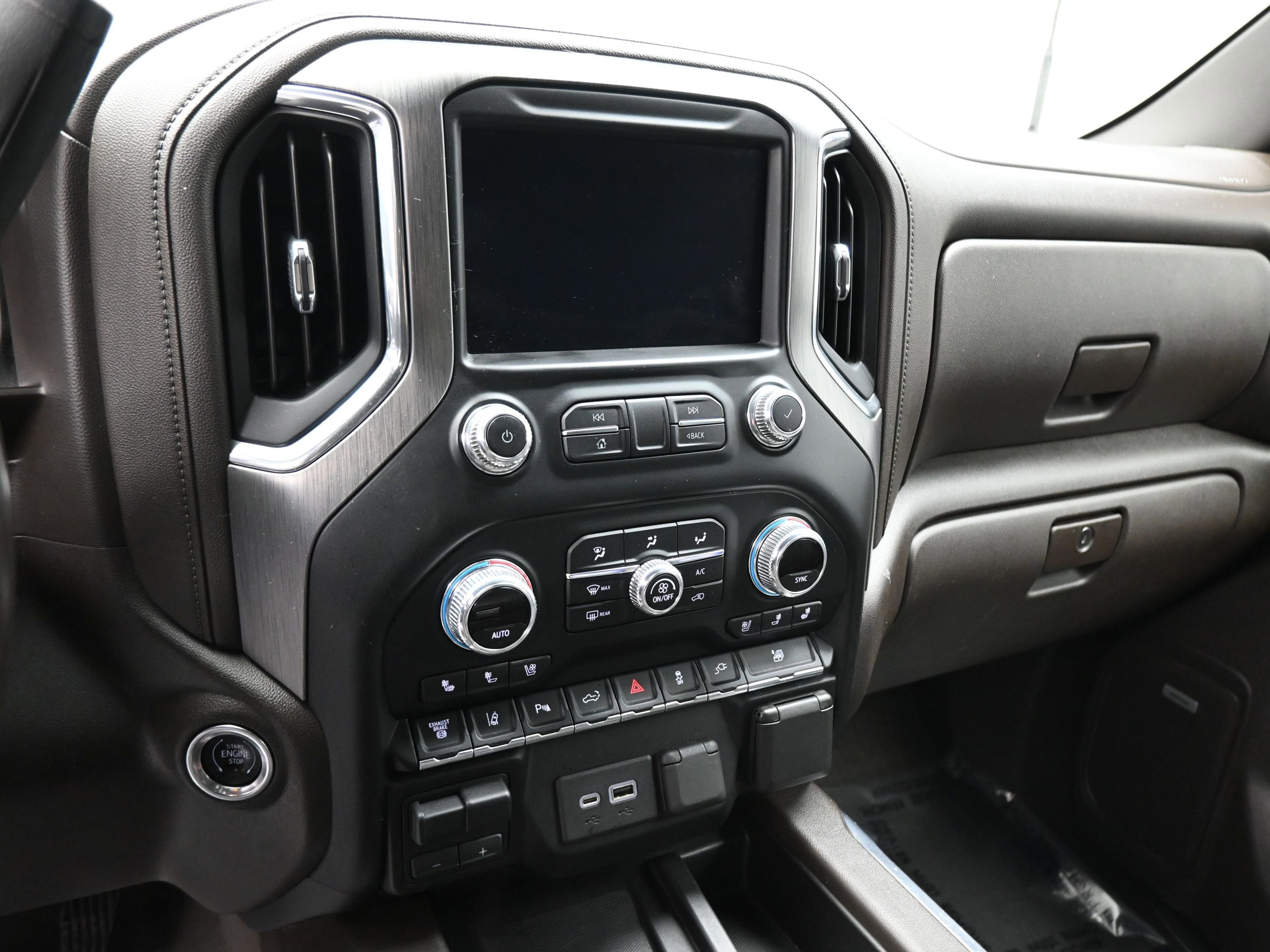 Certified 2021 GMC Sierra 3500 Denali w/ Denali Ultimate Package image 15