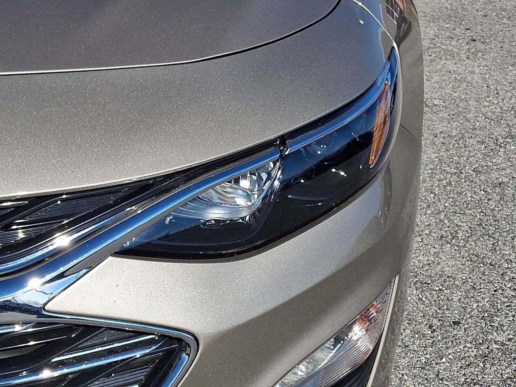 Used 2023 Chevrolet Malibu LT FWD image 9