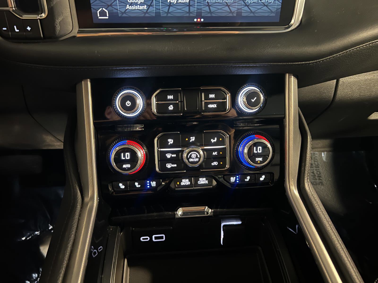 Used 2023 GMC Yukon XL Denali AWD/4WD image 20