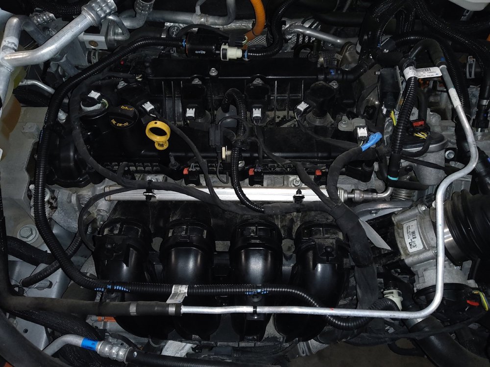 Used 2020 Ford Escape SE Sport image 30