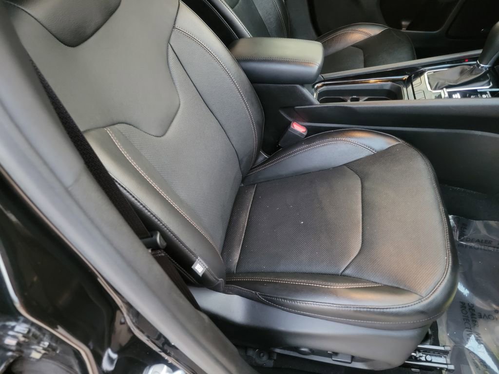 Used 2023 Jeep Compass Limited w/ Elite Group for (Red) Edition image 12