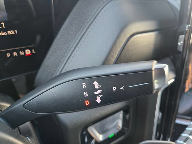 Used 2025 GMC Yukon Denali AWD/4WD image 23