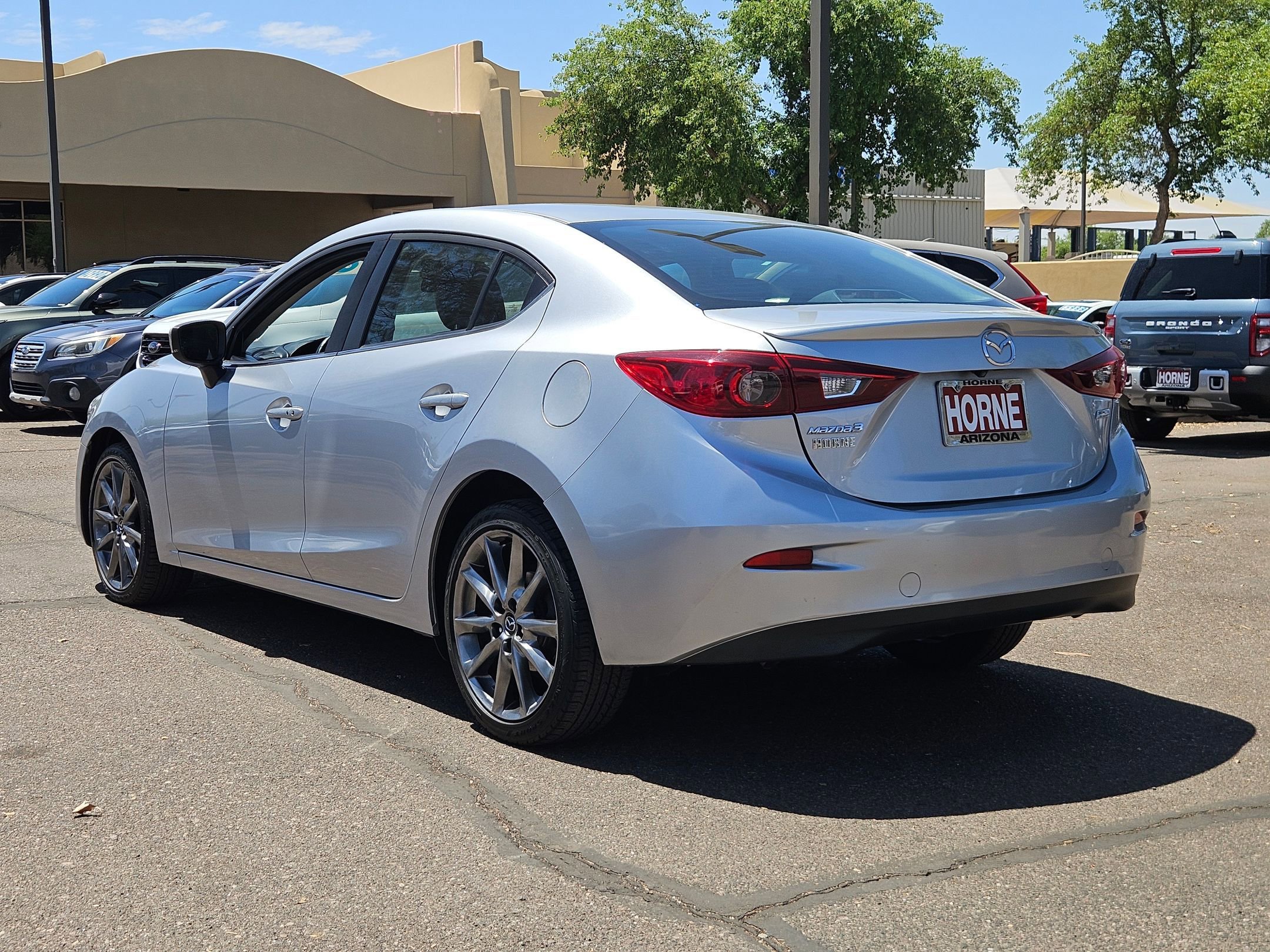 Used 2018 MAZDA MAZDA3 Touring FWD image 8
