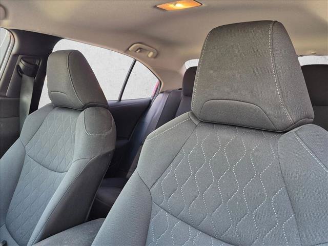 Used 2022 Toyota Corolla LE FWD image 12