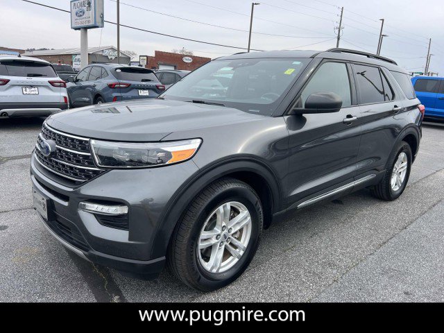 Used 2020 Ford Explorer XLT w/ Equipment Group 202A image 3